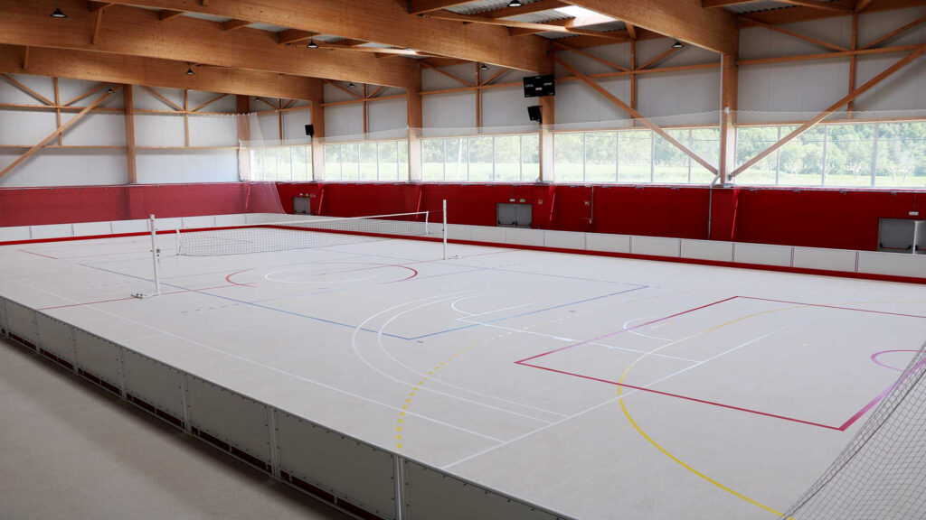 Pista de hockey realitzada amb terratzo al nou poliesportiu de Folgueroles.